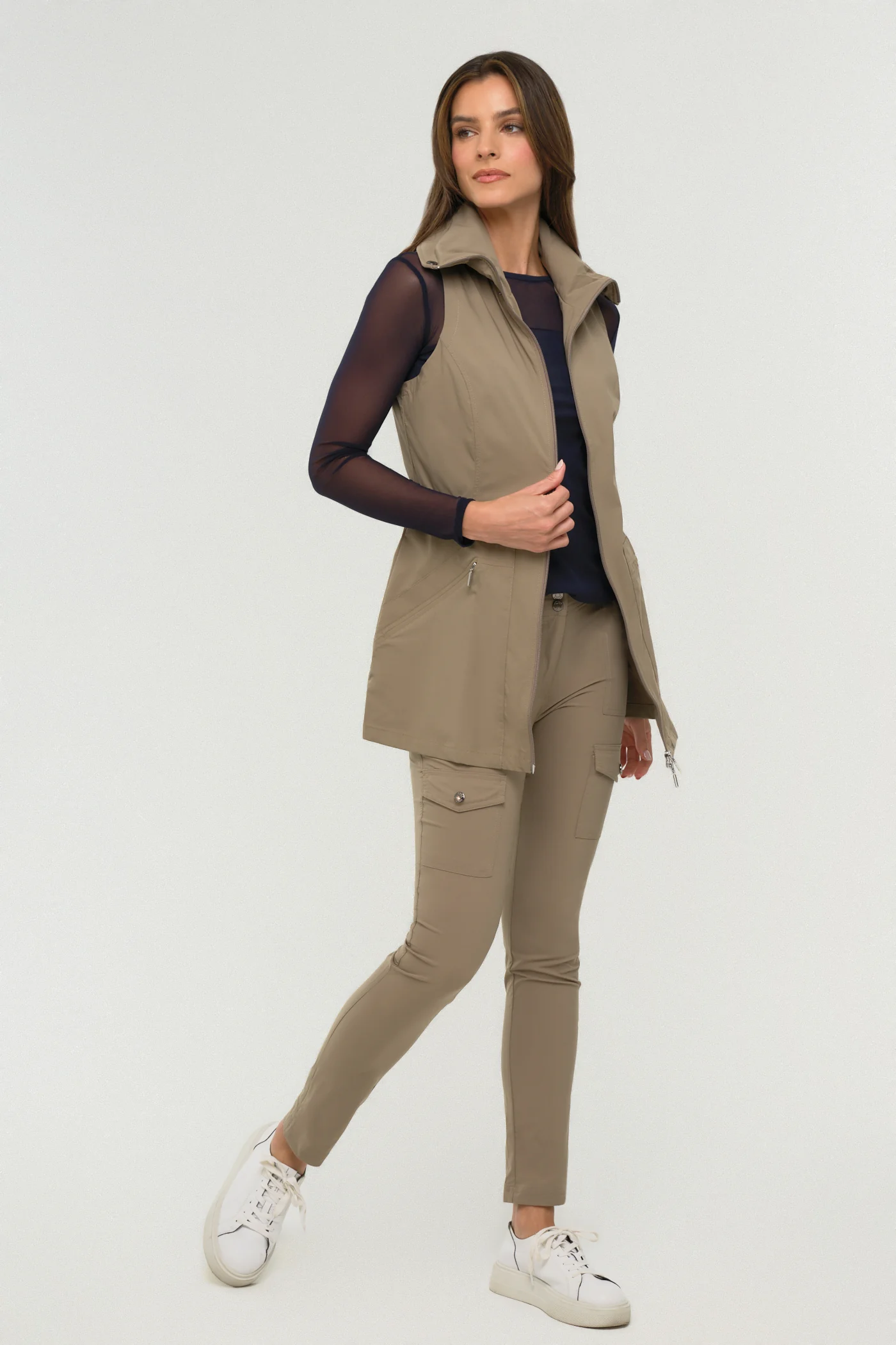 Delaney Travel Vest - Image 12