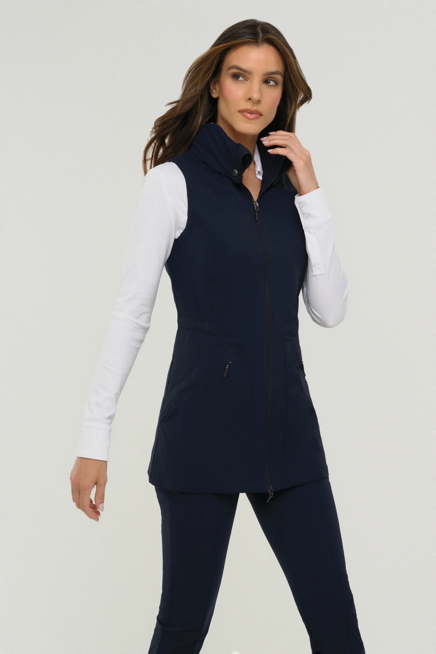 Delaney Travel Vest - Image 4
