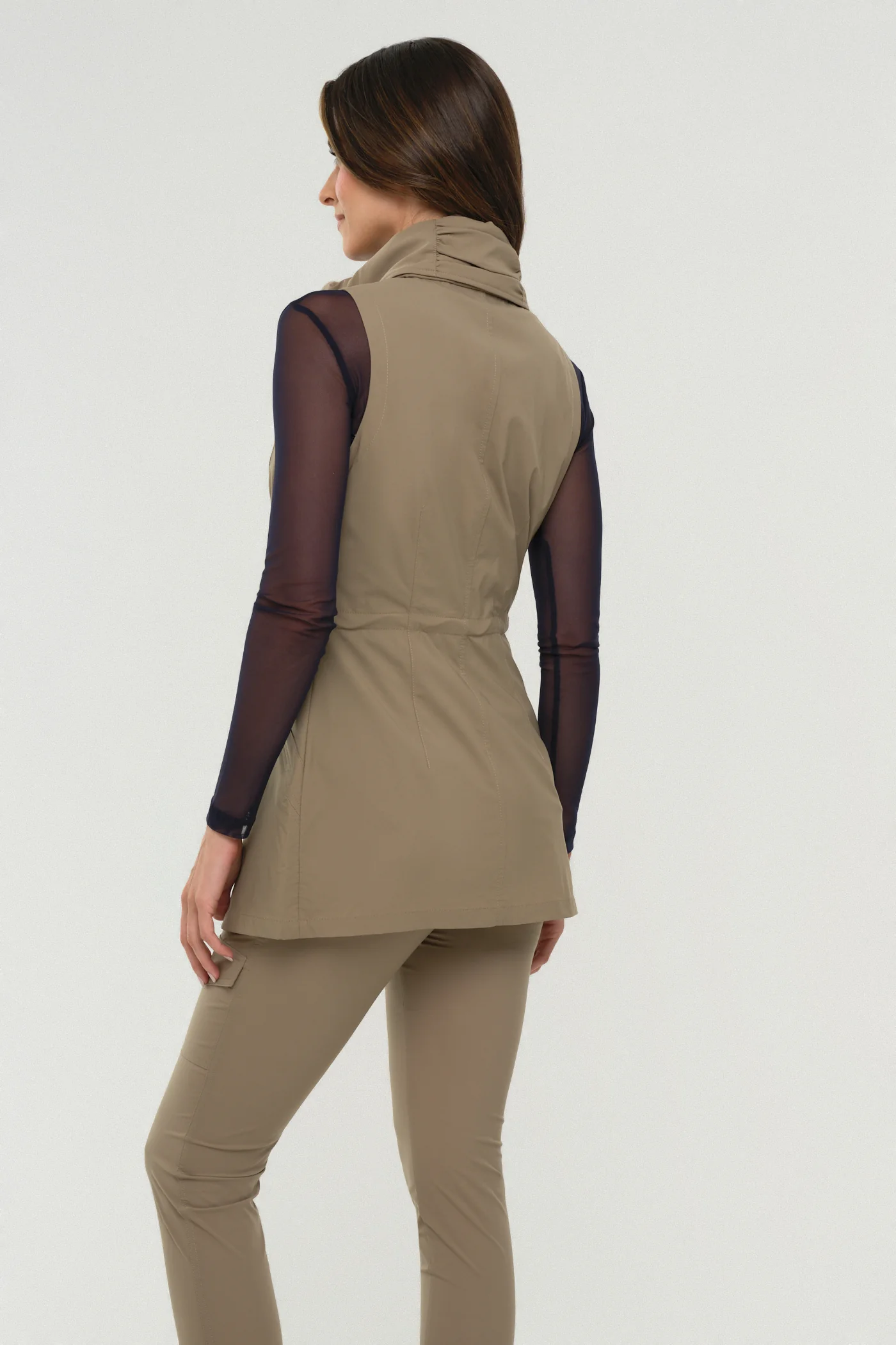 Delaney Travel Vest - Image 9