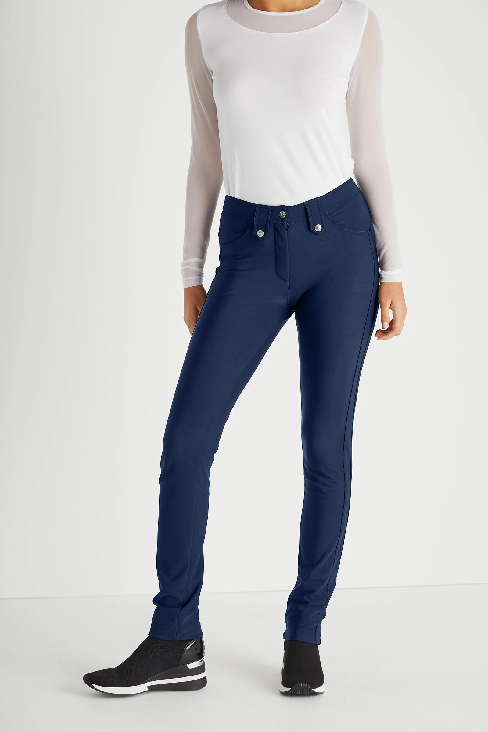 Skyler Cozy Fleece-Lined Travel Pant - Image 14