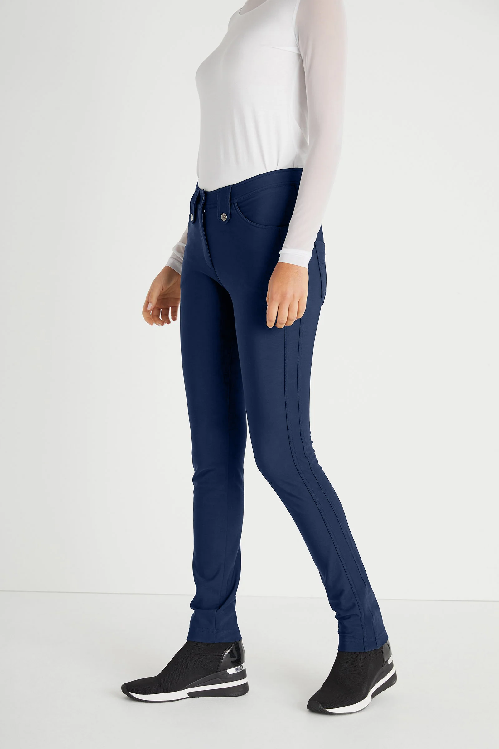 Skyler Cozy Fleece-Lined Travel Pant - Image 15