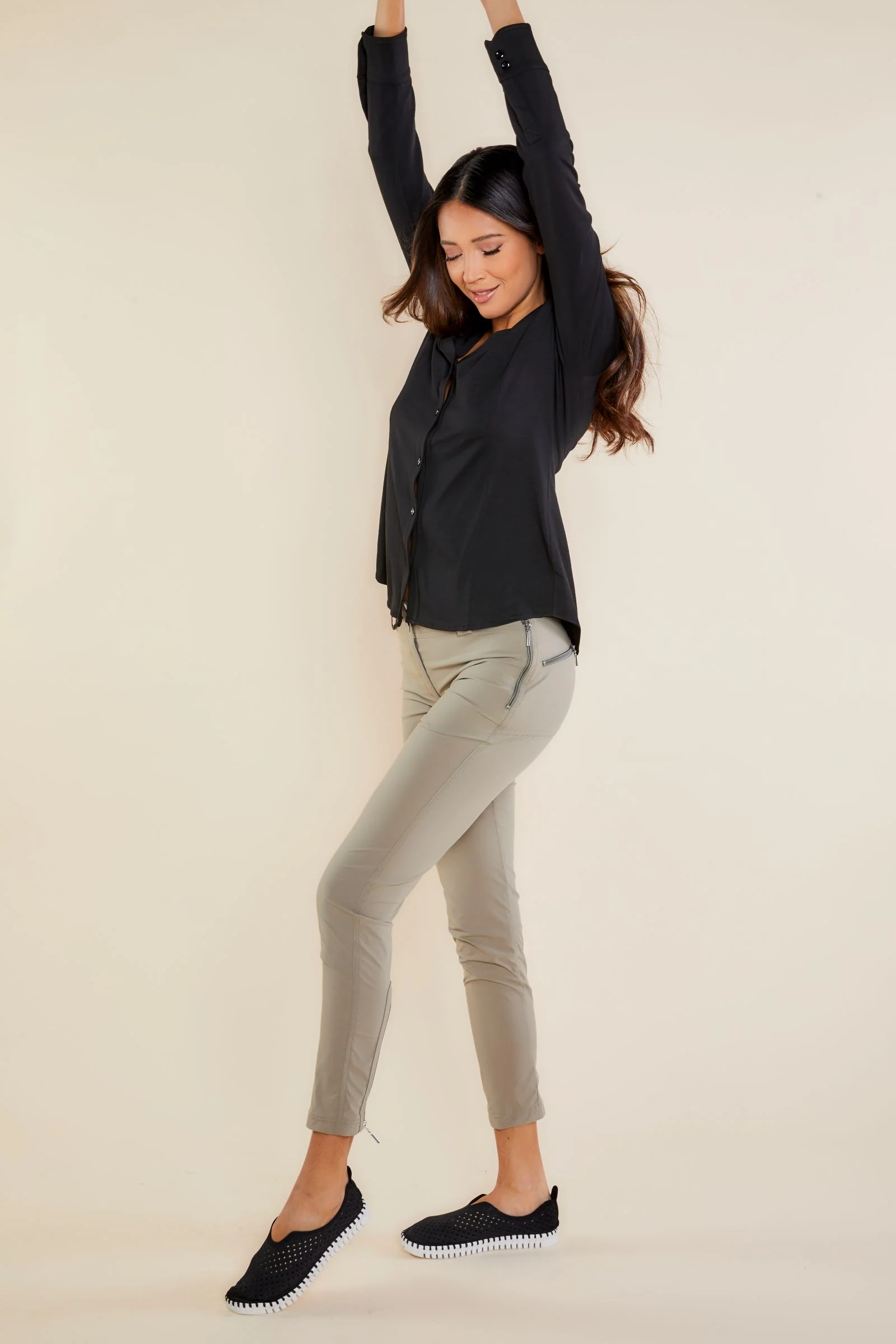 The Susan Skinny Ankle Pant - Image 20