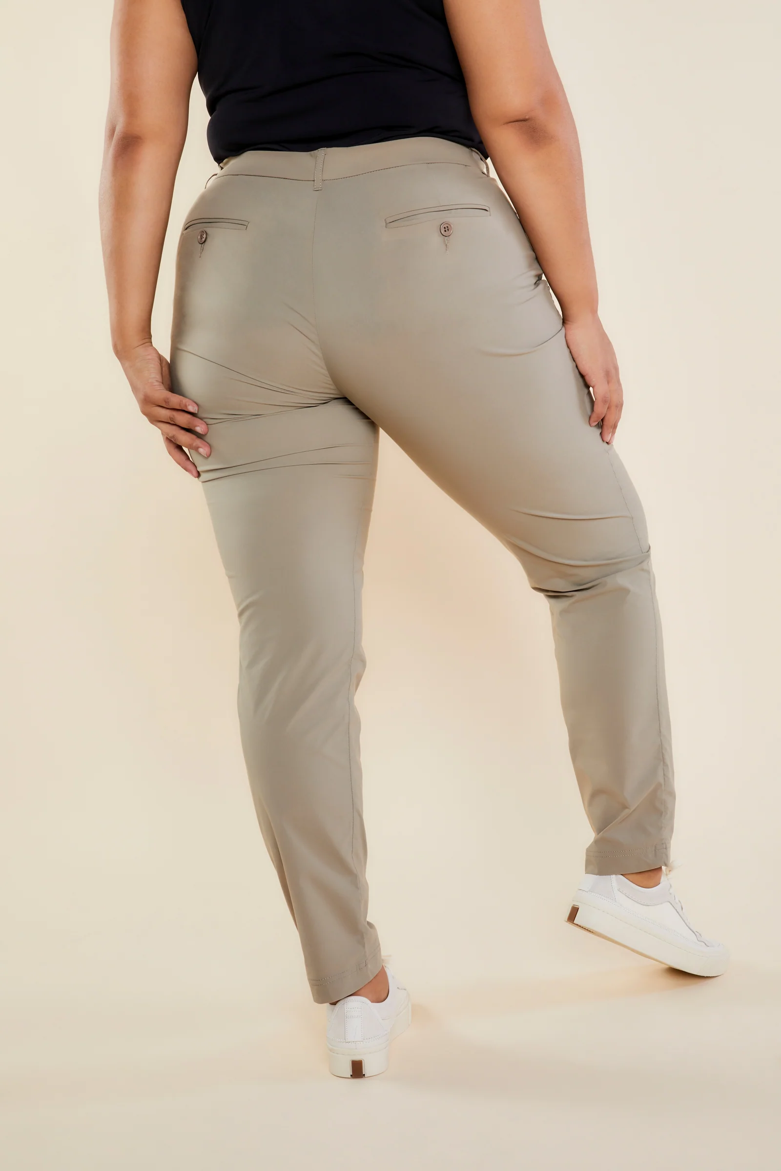 The Thea Curvy Pant - Image 9